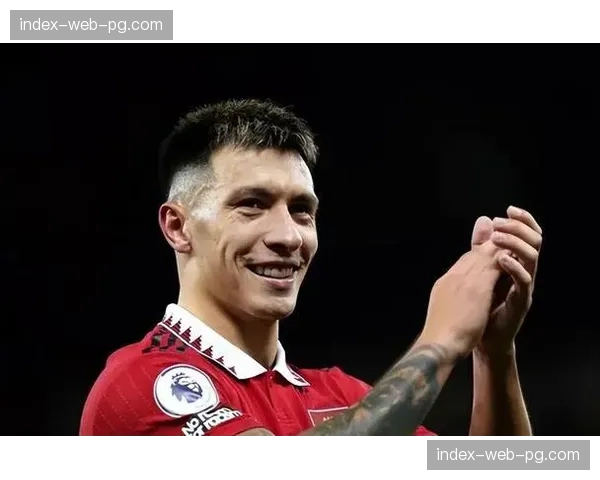 曼联官方宣布，利桑德罗·马丁内斯脚踝手术成功，预计赛季报销