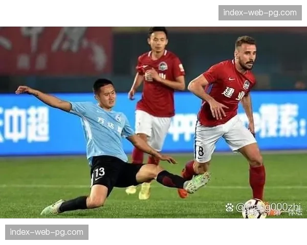 青岛西海岸5轮失12球，防守问题成保级隐患